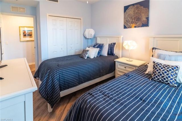 9820 Giaveno CIR # 1413, Naples, FL 34113