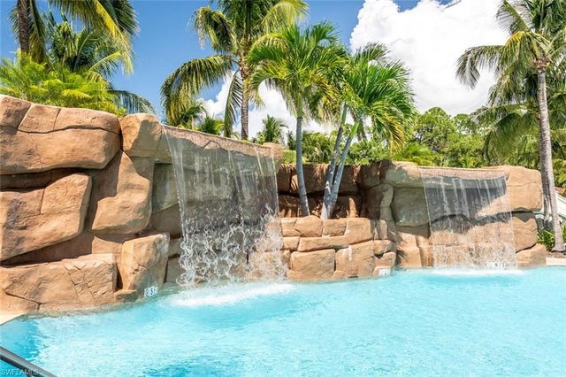 9820 Giaveno CIR # 1413, Naples, FL 34113