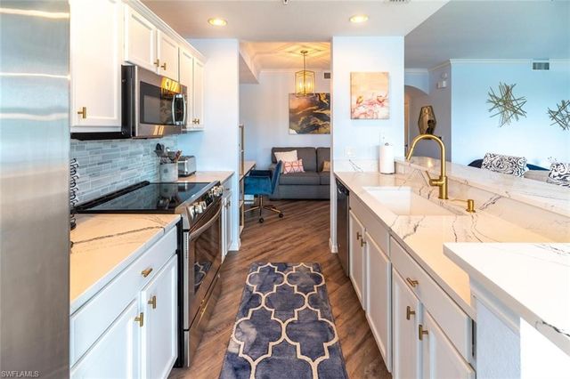 9820 Giaveno CIR # 1413, Naples, FL 34113