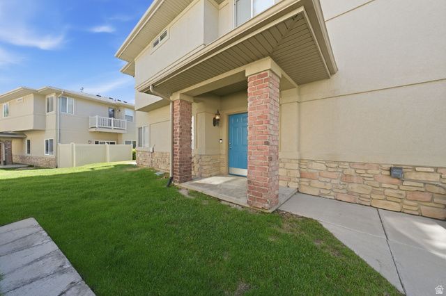 4896 W ASPEN SPRINGS DR, Riverton, UT 84096