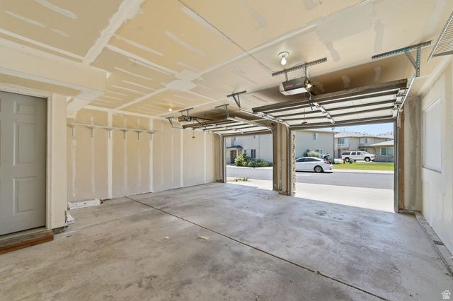 4896 W ASPEN SPRINGS DR, Riverton, UT 84096