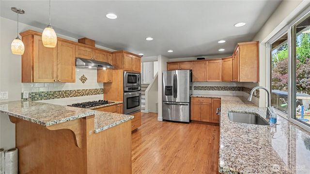 6572 123rd Avenue SE, Bellevue, WA 98006