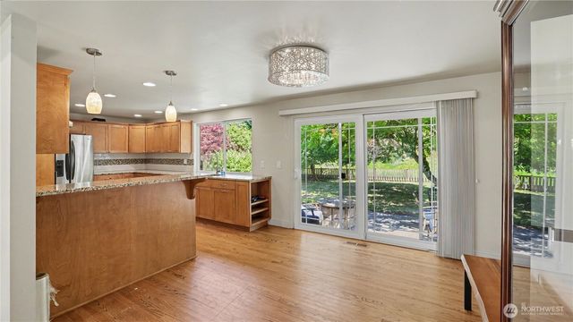 6572 123rd Avenue SE, Bellevue, WA 98006
