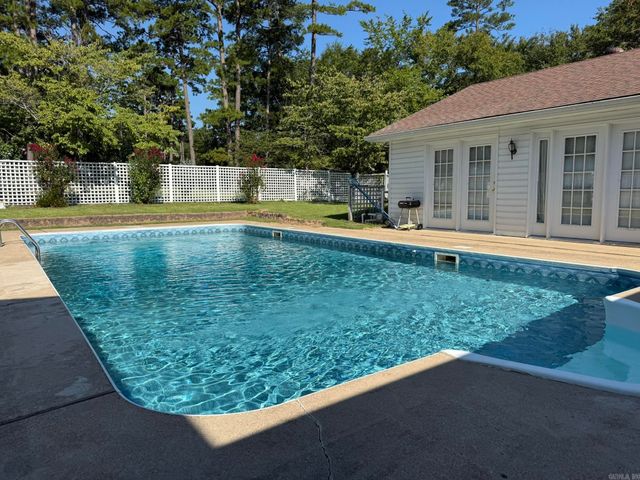 201 Deer Run Lane, Mena, AR 71953