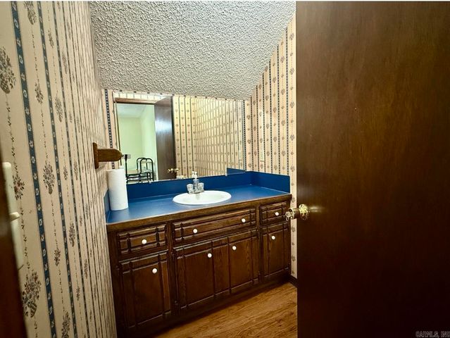 201 Deer Run Lane, Mena, AR 71953