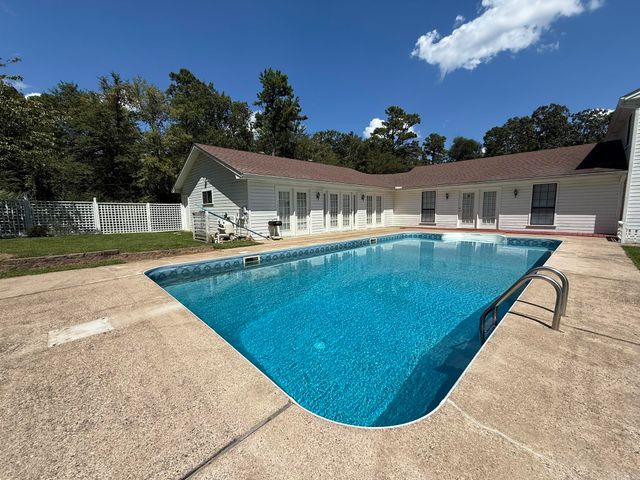 201 Deer Run Lane, Mena, AR 71953