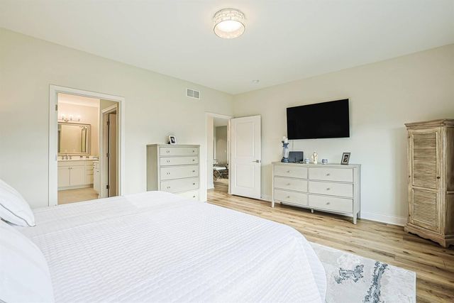 2729 White Pine Drive, Villa Hills, KY 41017