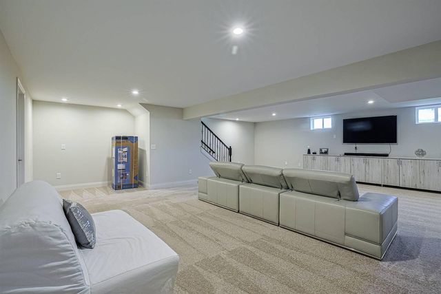 2729 White Pine Drive, Villa Hills, KY 41017