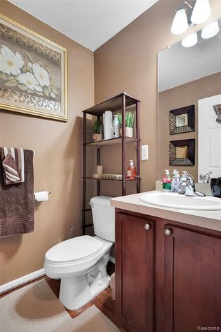 200 Legacy Park Circle, Dearborn Heights, MI 48127