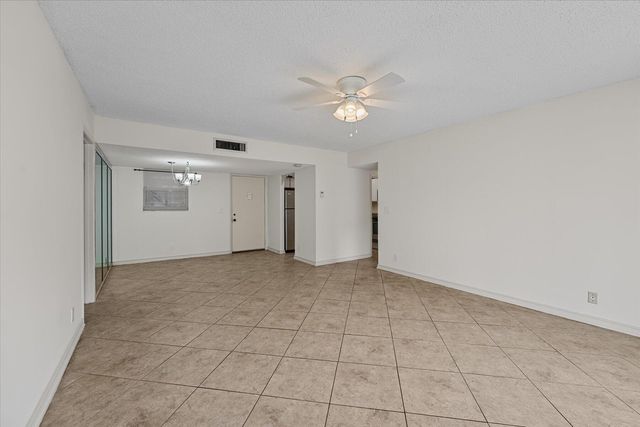 719 Lori Drive 204, Palm Springs, FL 33461