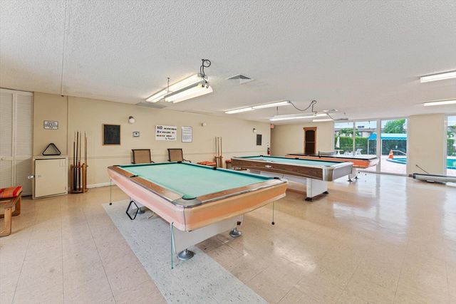 719 Lori Drive 204, Palm Springs, FL 33461