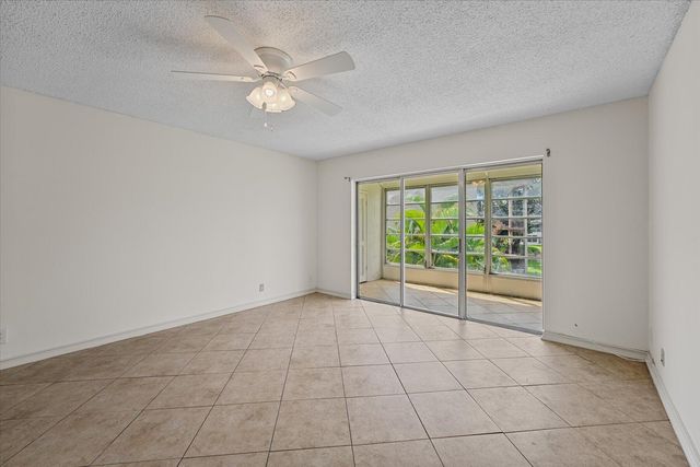 719 Lori Drive 204, Palm Springs, FL 33461