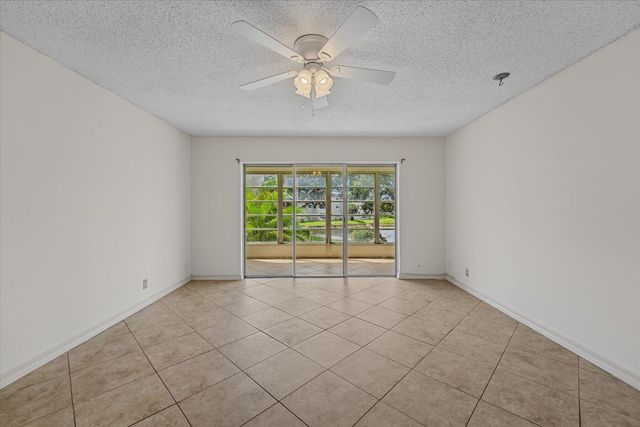 719 Lori Drive 204, Palm Springs, FL 33461