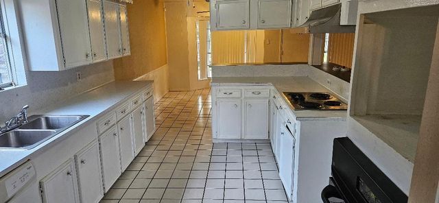 9331 Meaux Drive, Houston, TX 77031