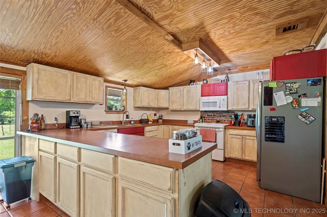4124 Salerno Lane, Marietta, OK 73448