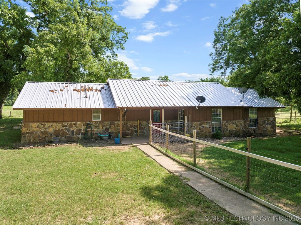 4124 Salerno Lane, Marietta, OK 73448
