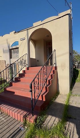 2933 35th Ave, Oakland, CA 94619