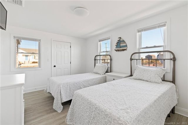 8 Belaire Manor, Old Saybrook, CT 06475