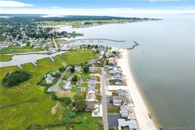 8 Belaire Manor, Old Saybrook, CT 06475
