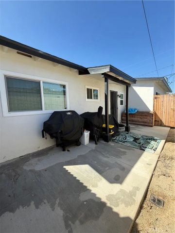241 Costa Mesa St, Unit B, Costa Mesa, CA 92627