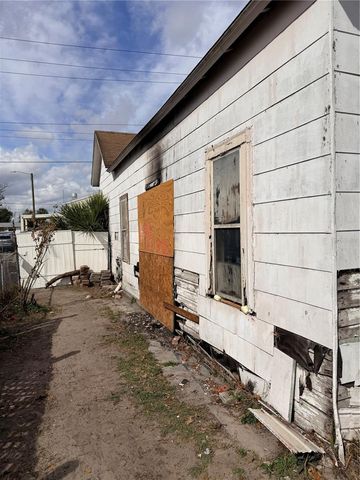 306 SW 1ST AVENUE, Mulberry, FL 33860