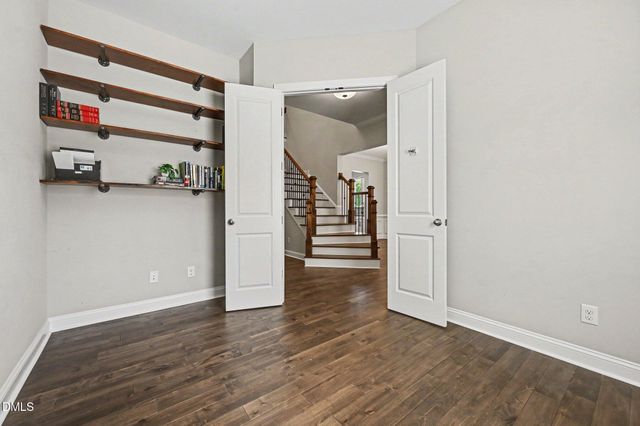 724 Peninsula Forest Place, Cary, NC 27519