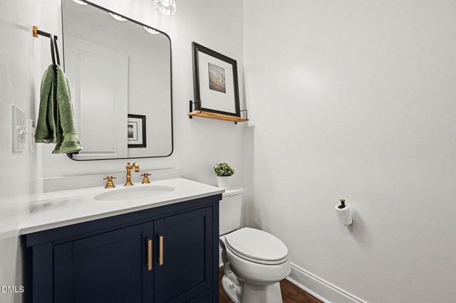 724 Peninsula Forest Place, Cary, NC 27519