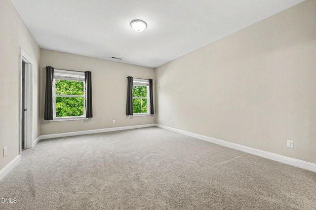 724 Peninsula Forest Place, Cary, NC 27519