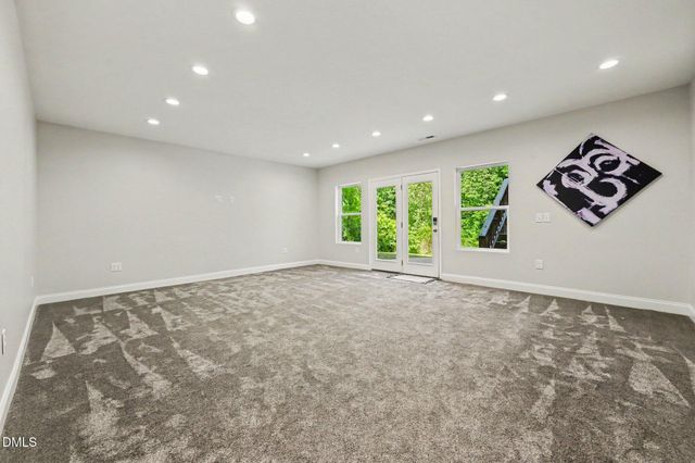 724 Peninsula Forest Place, Cary, NC 27519