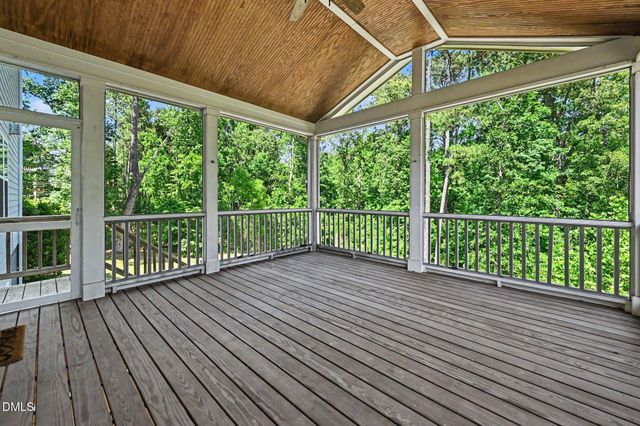 724 Peninsula Forest Place, Cary, NC 27519