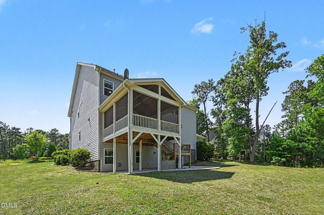 724 Peninsula Forest Place, Cary, NC 27519
