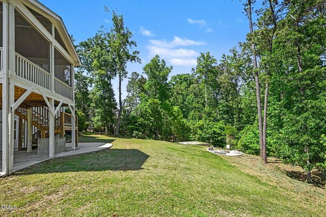 724 Peninsula Forest Place, Cary, NC 27519