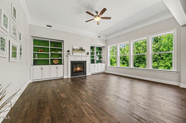 724 Peninsula Forest Place, Cary, NC 27519
