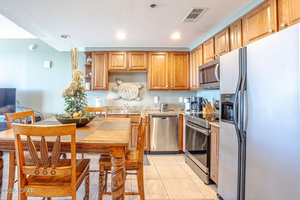 Image 19 of property listing at 17739 Front Beach Road 806W, Panama City Beach, FL 32413