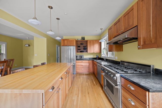 22 Keystone Avenue, River Forest, IL 60305
