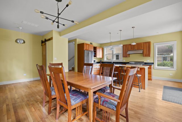22 Keystone Avenue, River Forest, IL 60305