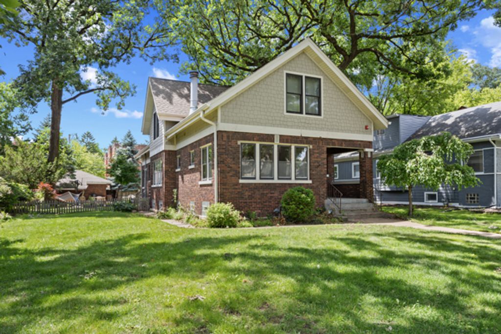 22 Keystone Avenue, River Forest, IL 60305