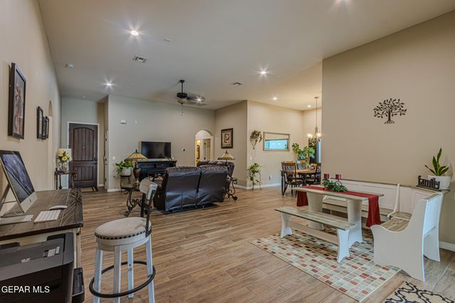 14616 CIAMBRIELLO Avenue, El Paso, TX 79938