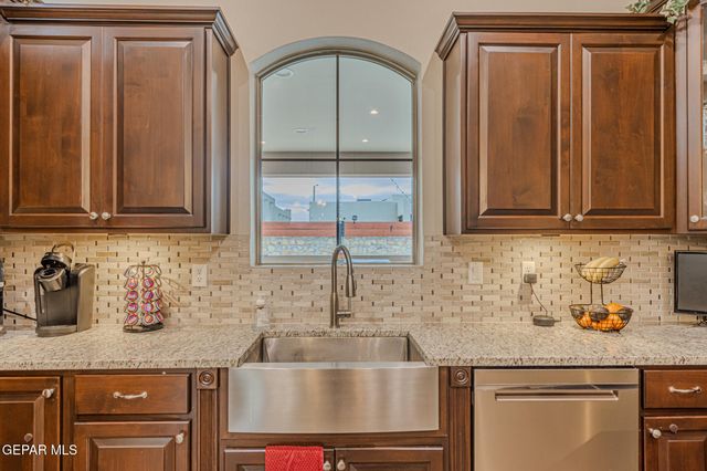 14616 CIAMBRIELLO Avenue, El Paso, TX 79938