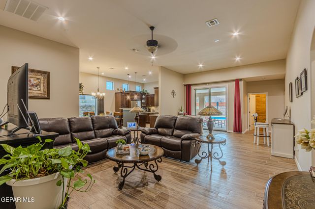 14616 CIAMBRIELLO Avenue, El Paso, TX 79938