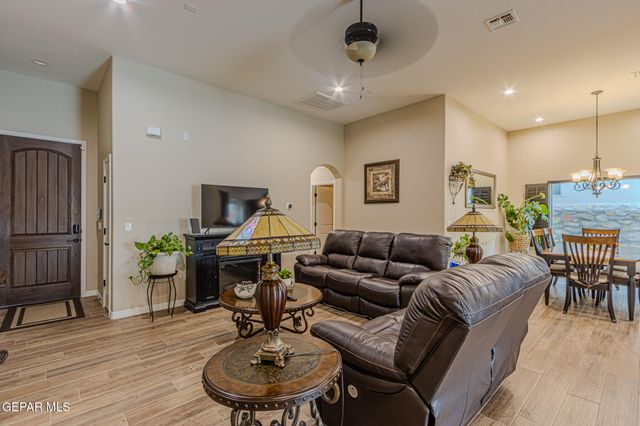 14616 CIAMBRIELLO Avenue, El Paso, TX 79938