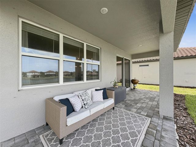 3726 SAVANNA PALMS COURT, Bradenton, FL 34211
