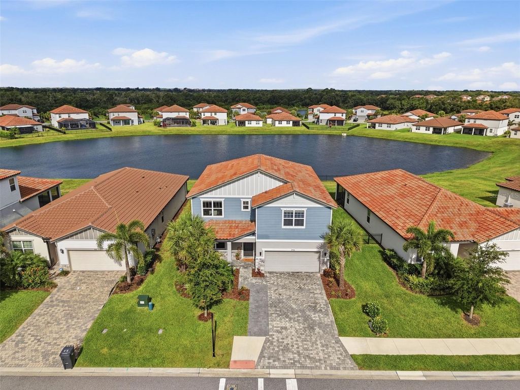 Image 6 of property listing at 3726 SAVANNA PALMS COURT, Bradenton, FL 34211