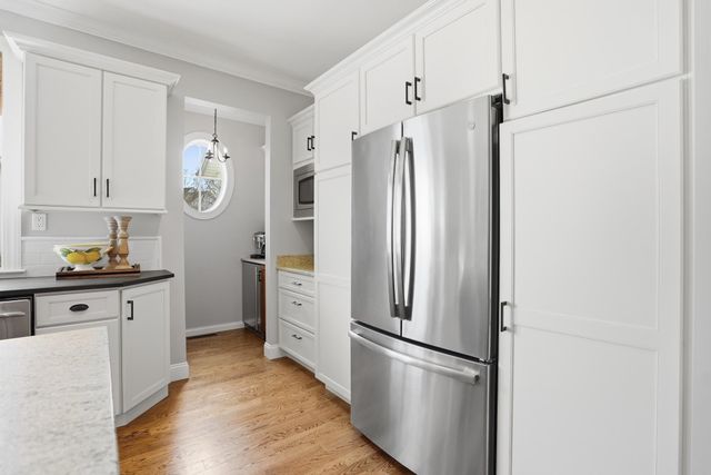 288 Boulder Hill Drive, Shelburne, VT 05482