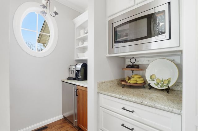 288 Boulder Hill Drive, Shelburne, VT 05482