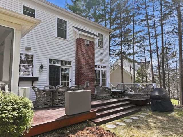 288 Boulder Hill Drive, Shelburne, VT 05482