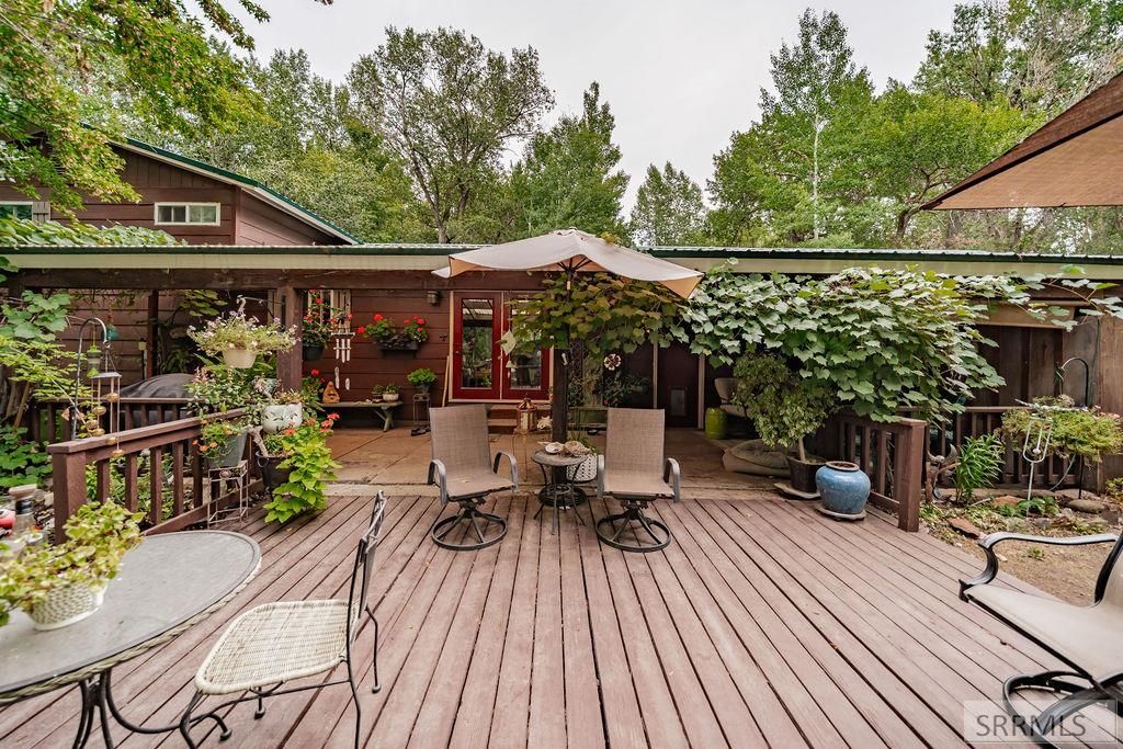 Image 10 of property listing at 465 N 4108 E, Rigby, ID 83442