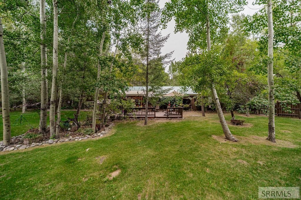 Image 13 of property listing at 465 N 4108 E, Rigby, ID 83442