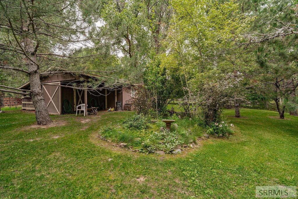Image 19 of property listing at 465 N 4108 E, Rigby, ID 83442
