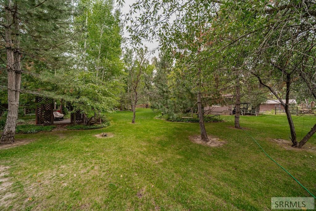 Image 20 of property listing at 465 N 4108 E, Rigby, ID 83442